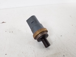  Coolant temperature sensor 