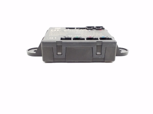  Rear side door control unit 