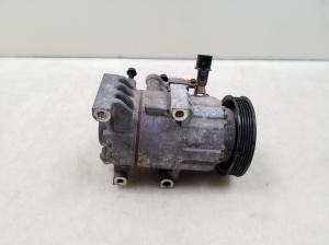  Air conditioner compressor 