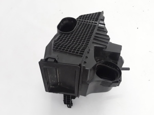  Air filter housing 