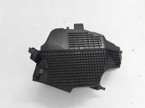  Air filter housing 