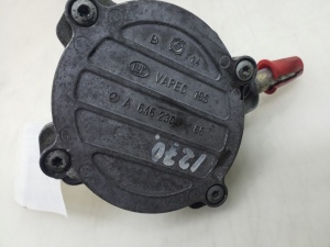  Vacuum pump 