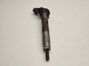  Fuel injector 