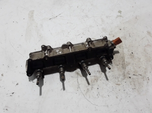  Intake manifold 