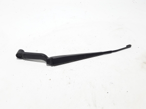  Windshield wiper blade 