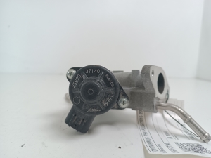  EGR valve 