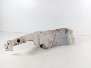  Windscreen washer tank front 