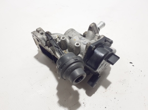  EGR valve 