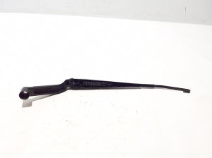  Windshield wiper blade 