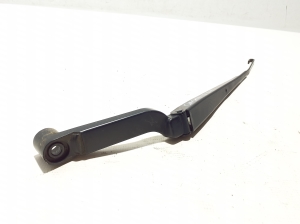  Windshield wiper blade 