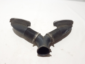  Air intake hose 