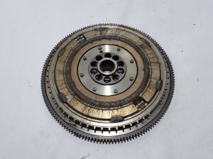  Clutch flywheel 