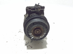  Air conditioner compressor 