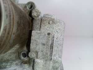  Accelerator valve 