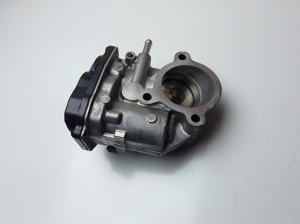  EGR valve 