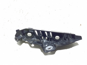  Front bumper bracket 