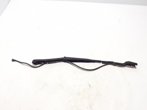  Windshield wiper blade 