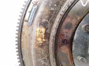  Clutch flywheel 