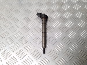  Fuel injector 