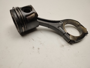  Connecting rod 