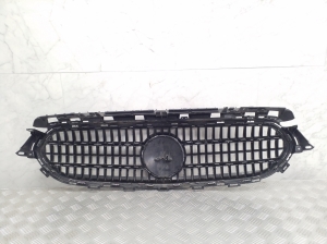  Front grille 