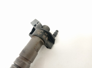  Fuel injector 