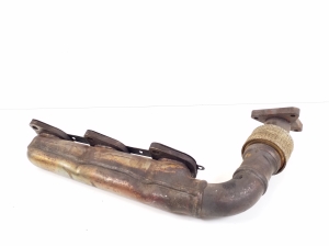  Exhaust manifold 