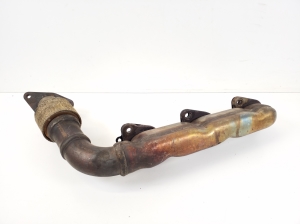  Exhaust manifold 