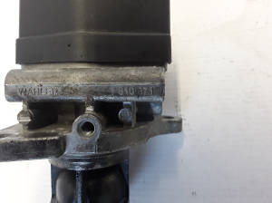  EGR valve 