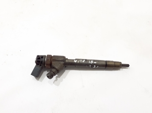  Fuel injector 