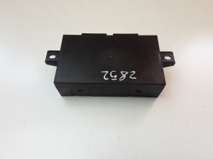  Trunk lid control module 