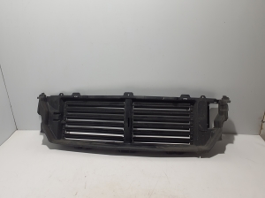   Air deflector cooling radiator 