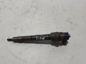  Fuel injector 