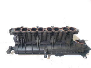  Intake manifold 