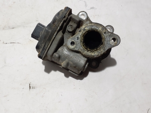  EGR valve 