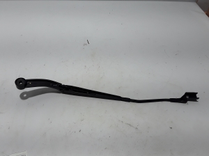  Windshield wiper blade 