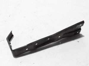  Front bumper bracket 