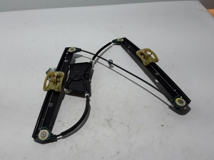  Rear side door window lifter 