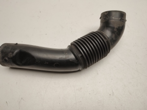  Air intake hose 