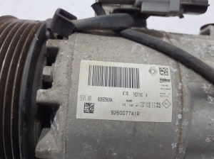  Air conditioner compressor 