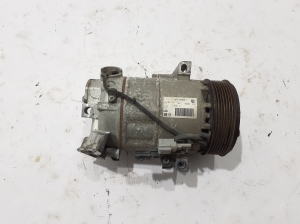  Air conditioner compressor 