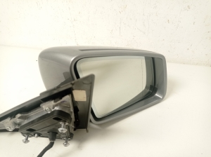  Side mirror and its details 