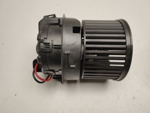  Cabin shoulder motor 