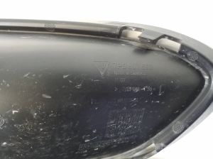  Front bumper fog lamp cover 