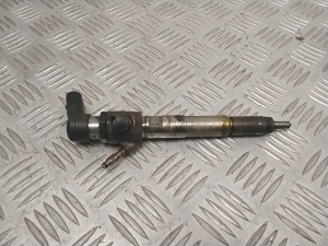  Fuel injector 