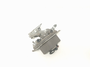  Engine cover hinge 