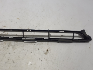  Front bumper lower grille 