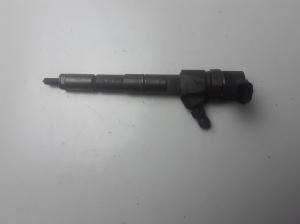  Fuel injector 