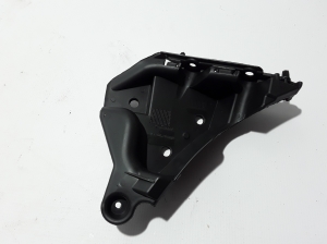  Front bumper bracket 