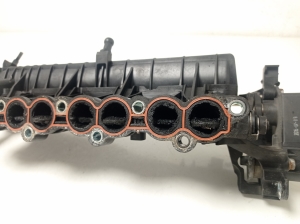  Intake manifold 